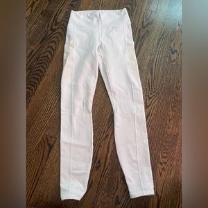 Fabletics white leggings with pockets